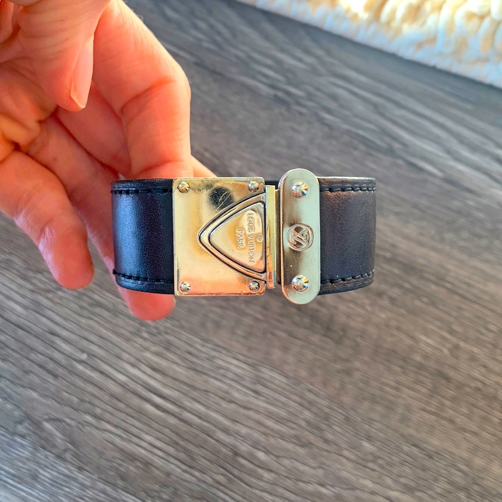 LOUIS VUITTON leather bracelet